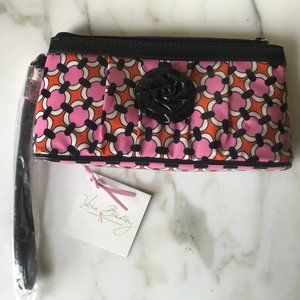NWT VERA BRADLEY Loves Me Bag Hangin' Out Wristlet